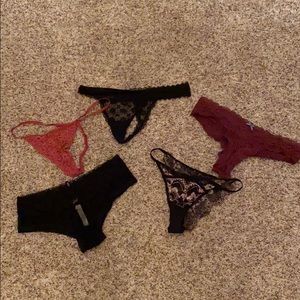 Set of 5 underwear!! Size small!!
